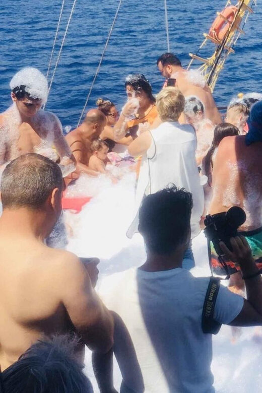 Alanya: Pirate Boat Trip with Optional Pick Up and Lunch - Key Points