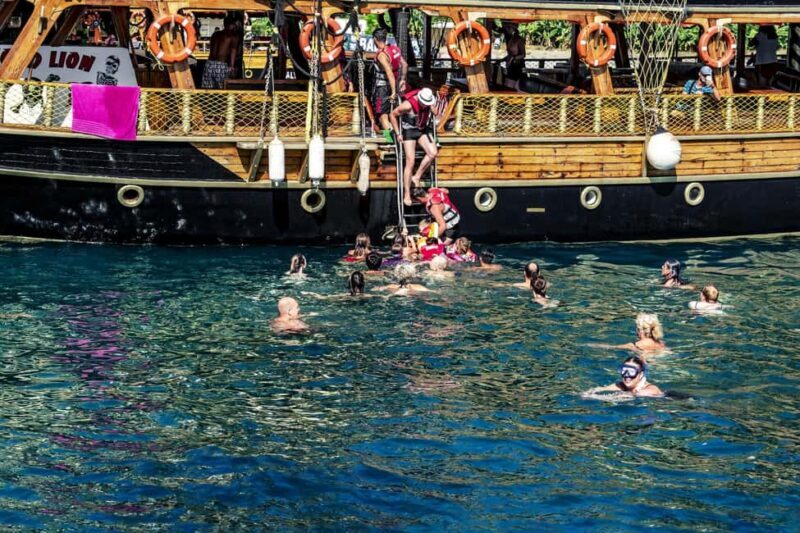 Alanya: Pirate Boat with Foam Party incl. Lunch & Drinks - Why This Tour Works for You
