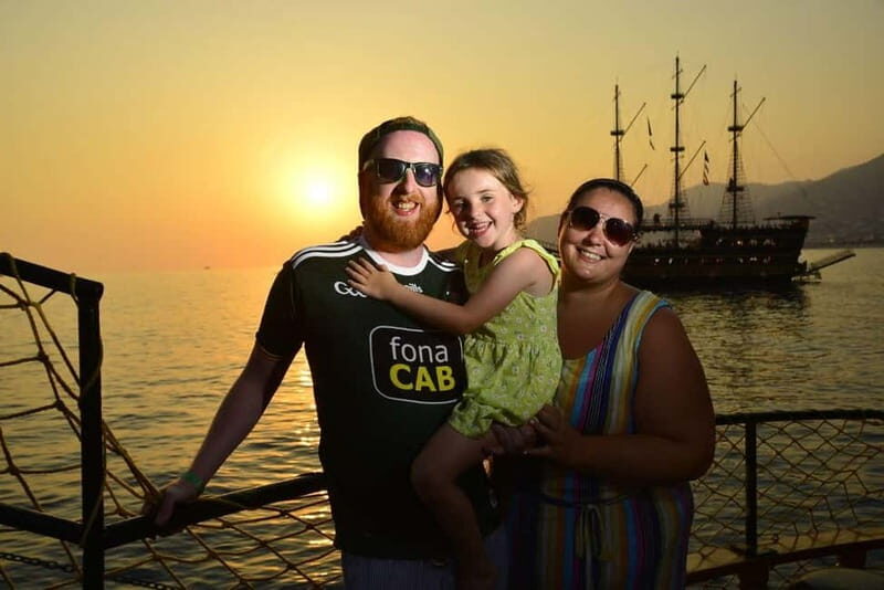 Alanya Pirate Sunset Cruise w/ Foam Party & Optional Drinks - Alanya Pirate Sunset Cruise w/ Foam Party & Optional Drinks: An Authentic Waterborne Adventure