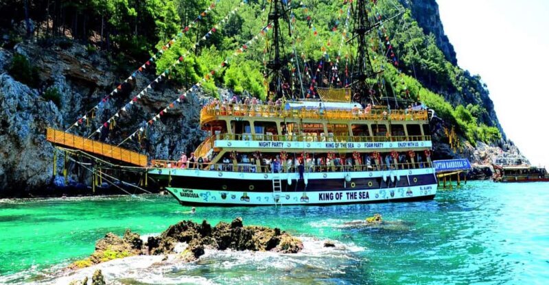 Alanya: Pirates Boat Trip with Lunch and Hotel Pickup - The Experience in Detail