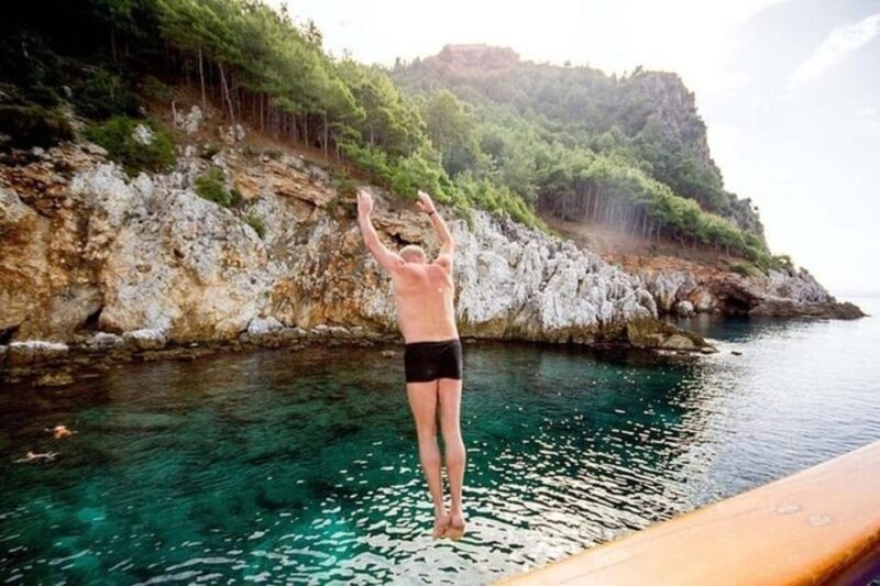 Alanya: Pirates Boat Trip with Lunch and Hotel Pickup - FAQ