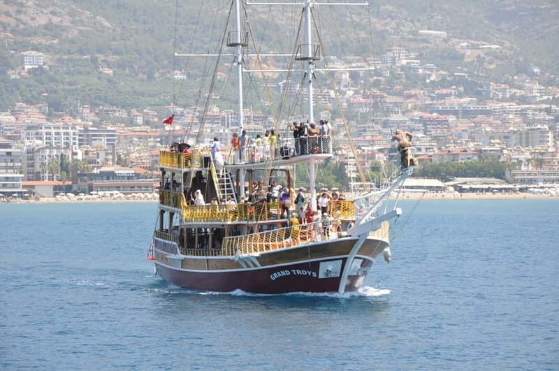 Alanya Relax Boat Tour with Caretta and Dolphin View - Key Points