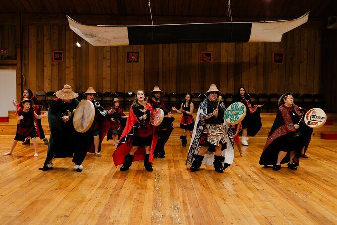 Alaska Historical Tour with Cruise Hike and Cultural Immersion - A Closer Look at the Alaska Historical Tour