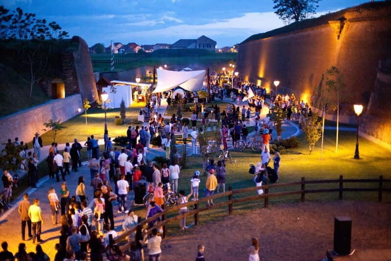 Alba Iulia: Carolina Citadel Guided Tour - Discovering Alba Iulia’s Carolina Citadel