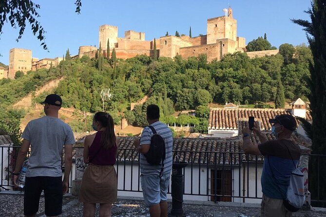 Albaicín and Sacromonte Sunset tour + Flamenco show - An In-Depth Look at the Tour Experience