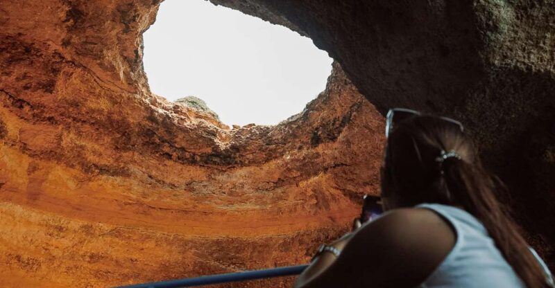 Albufeira: 2.5-Hour Dolphin Watching and Caves Trip - A Detailed Look at the Tour Experience