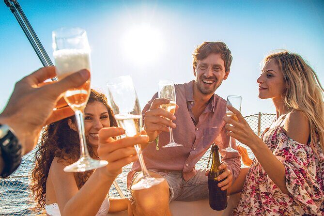 Albufeira: 2h30 Sunset Sailing Experience - "Unwind" - Key Points