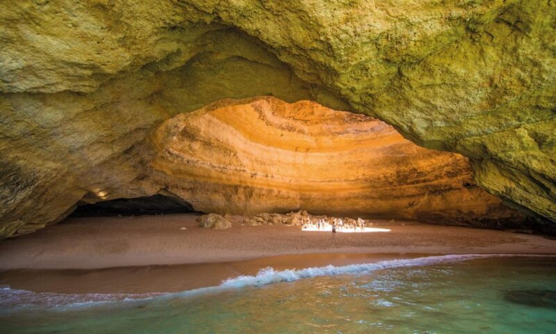 Albufeira: 3-Hour Benagil Caves & Coastline Tour - "Unwind" - Key Points