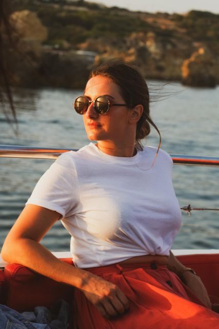 Albufeira: Algarve 3-Hour Benagil Sunset and Coastline Tour - Key Points