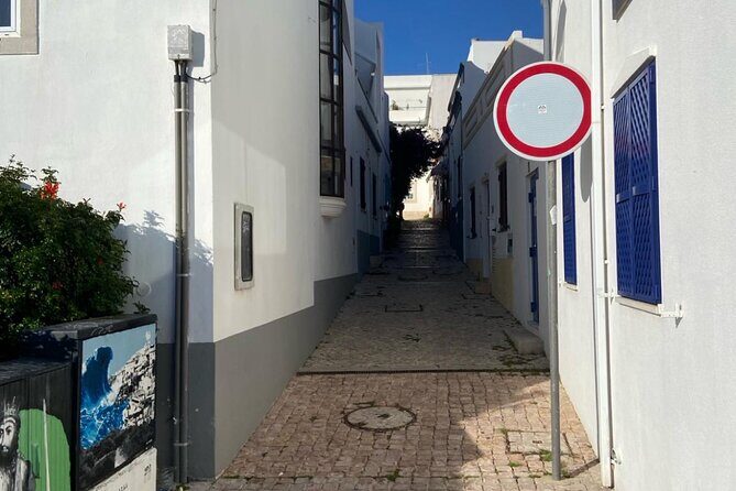 Albufeira History Walking Tour with Wine and Tapas - Frequently Asked Questions