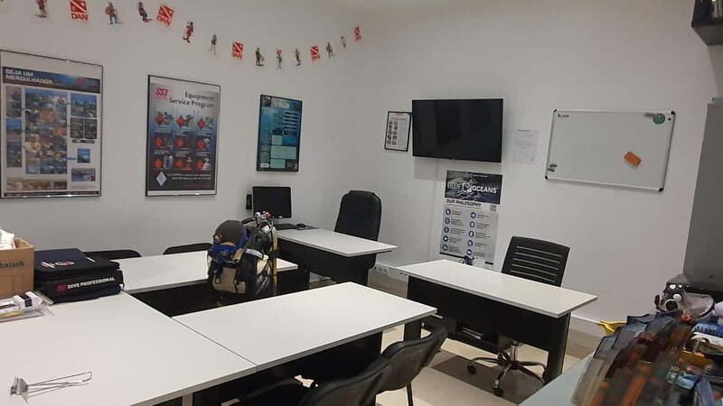 Albufeira: Scuba Diving Experience for Beginners - FAQ