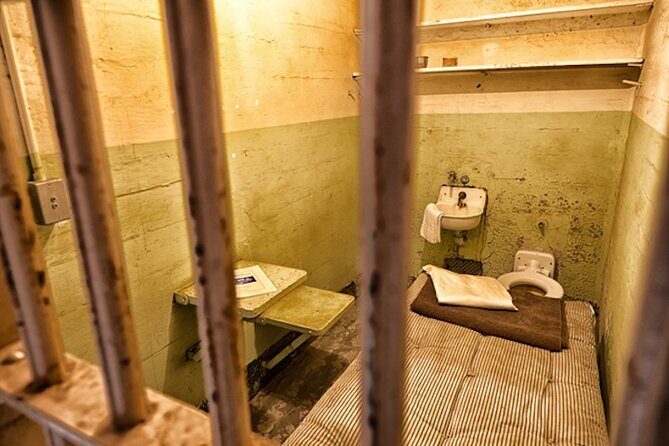 Alcatraz Day Tour and 1-Day City Bus Tour in San Francisco - FAQ