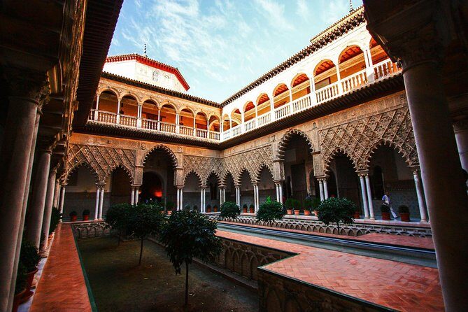 Alcazar & Cathedral of Seville Private Guided Tour - Key Points