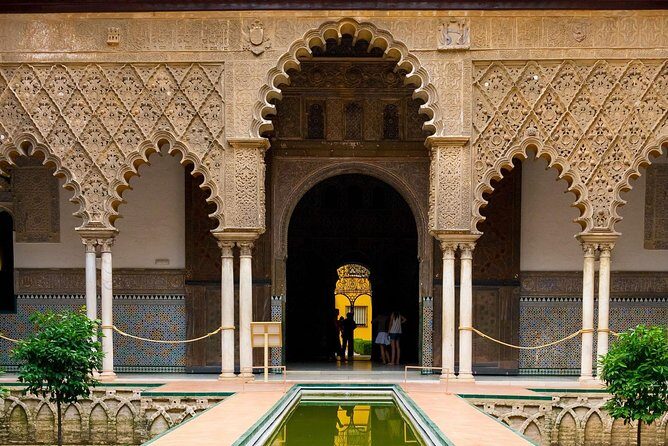 Alcazar & Cathedral of Seville Private Guided Tour - Final thoughts: Who is this tour best for?