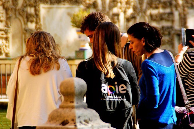 Alcazar of Seville Exclusive Group, max. 9 travelers - The Guides: Knowledge and Passion Make a Difference