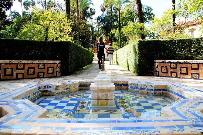 Alcazar of Seville Exclusive Group, max. 9 travelers - Who Should Book This Tour?