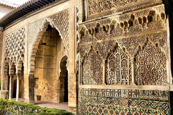 Alcazar of Seville Private Tour - Booking and Arrival: Setting the Scene