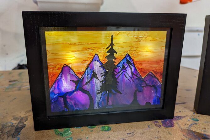 Alcohol Ink Light Boxes - Who Should Consider This Experience?