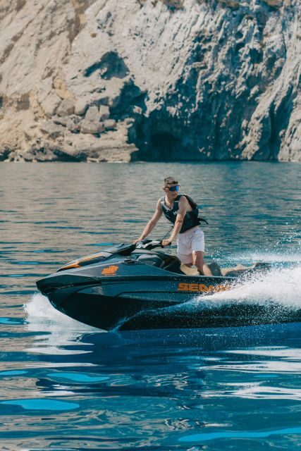 Alcudia: Bay of Alcudia Jet Ski Tour with Photos - The Experience: What to Expect on the Jet Ski Tour