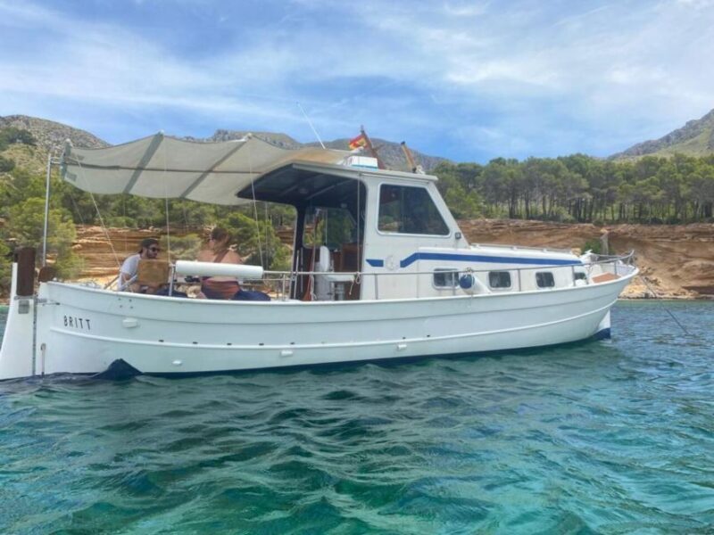 Alcudia: Private Sunset Boat Trip with Glass of Wine & Snack - Practical Details & Value