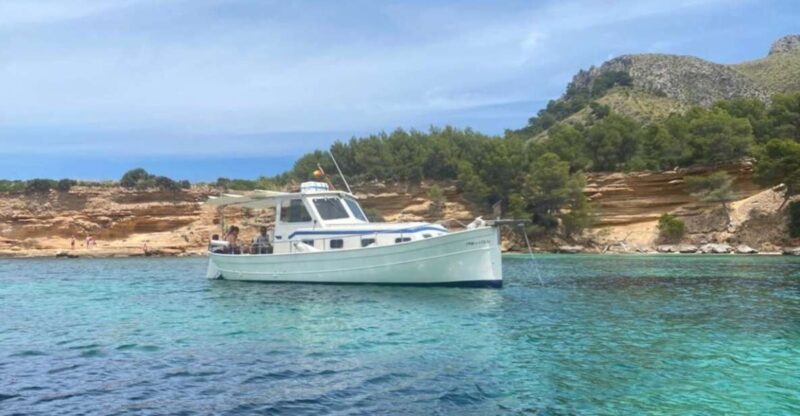 Alcudia: Private Sunset Boat Trip with Glass of Wine & Snack - FAQs