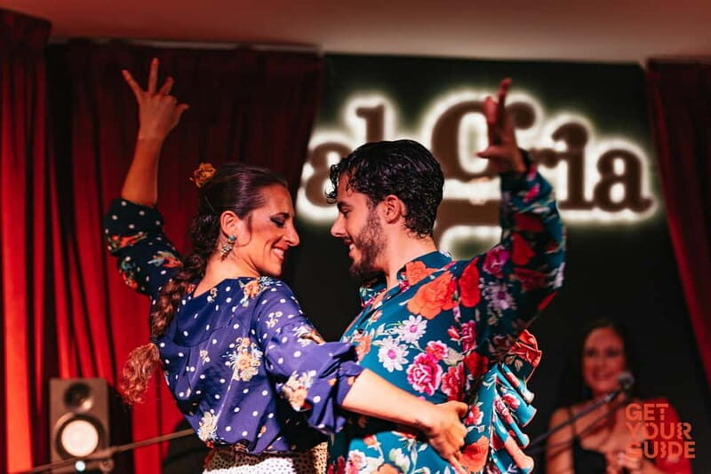 Alegria Flamenco in Malaga, with Transfer, Cocktail and Premium Location - Unveiling the Flamenco Night in Malaga: An Authentic Experience with Style