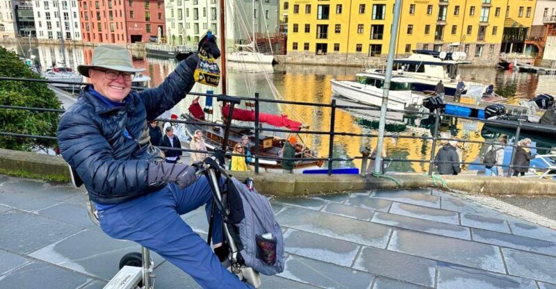 Alesund Private Sightseeing Tour on foot and by car - Key Points