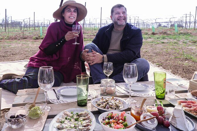 Algarve Romantic Vineyard Picnic in Carvoeiro - FAQ