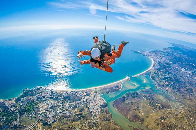 Algarve Tandem Skydive 10k ft (3000m) - Key Points