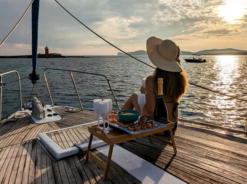 Alghero: Sunset Sailing Cruise with Aperitif - The Experience and What to Expect