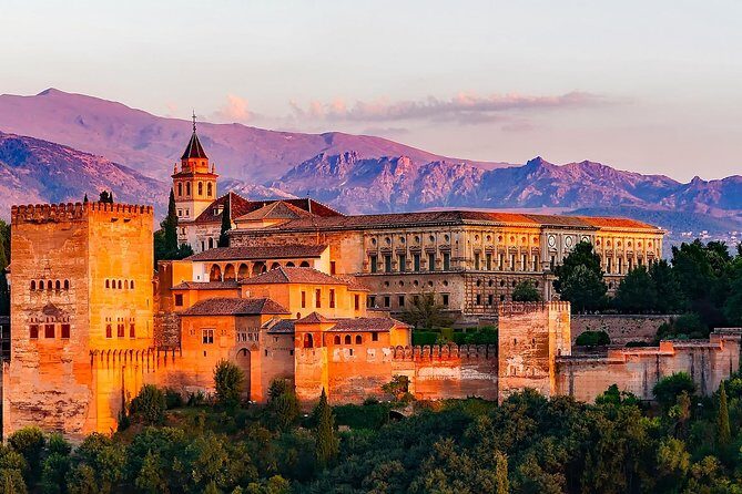 Alhambra and Generalife Skip-the-Line Ticket with Guide - What You Can Expect from This Tour