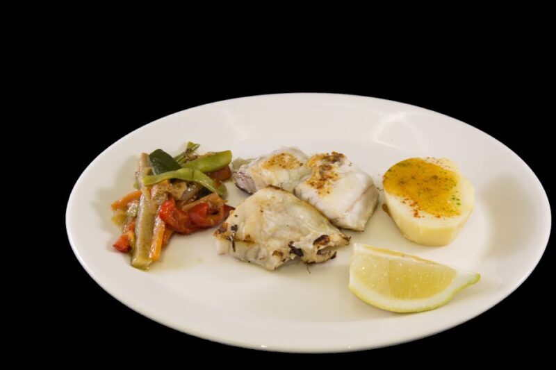 Alhambra and Nasrid Palaces and Local Food Experience - Authentic Insights from Past Participants