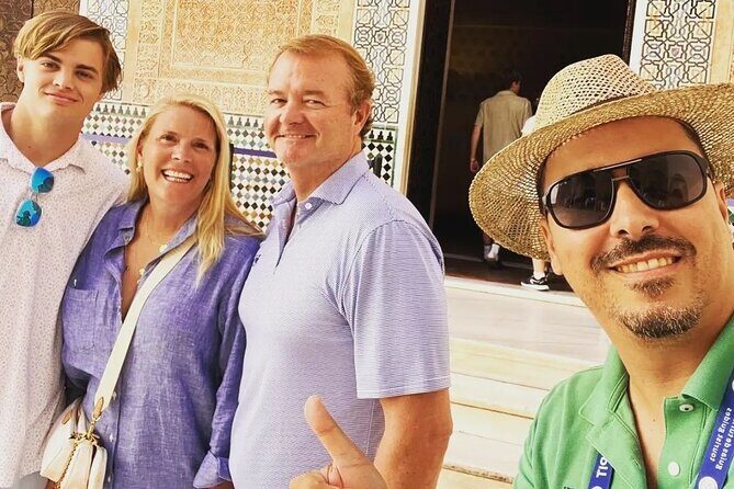 Alhambra, Nasrid Palaces, Generalife & Alcazaba Private Tour - Practical Tips for Travelers