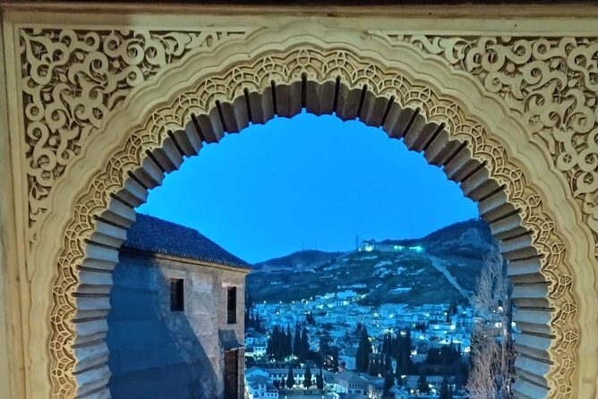 Alhambra: Night Visit to Nasrid Palaces - An In-Depth Look at the Experience
