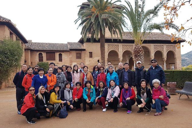 Alhambra Soul:Join a Group,with specialist guide.Skip the line . - Who should consider this tour?