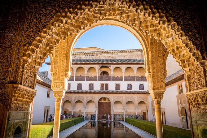 Alhambra Tour & ticket: Nasrid Palaces, Alcazaba & Generalife - In The Sum Up