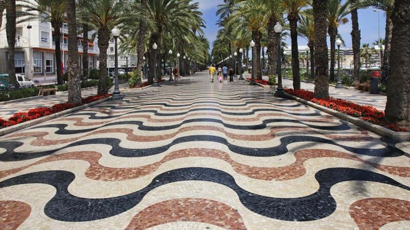 Alicante & Elche: Day Trip with visit to the Santa Bárbara Castle - Practical Details and Tips