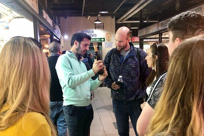 Alicante Food and Tapas Tour with a Local Guide - Atmosphere and Group Dynamics