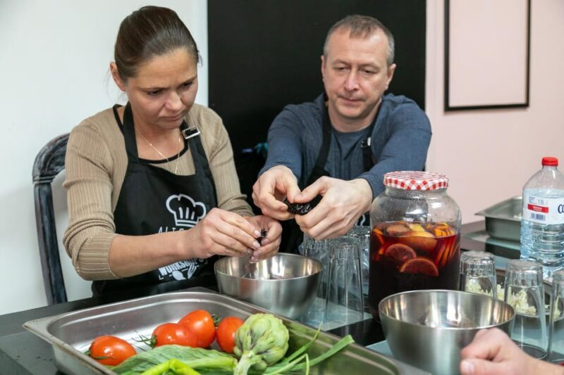 Alicante: Paella and Sangría Workshop with Market Visit - Exploring Alicantes Culinary Charm: An In-Depth Review