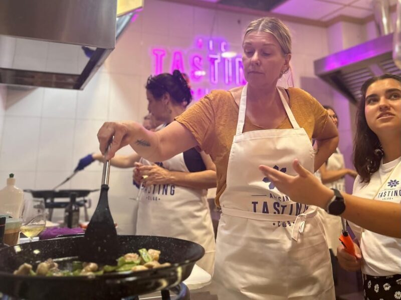 Alicante Paella Cooking Class, Tapas, Drinks and Market - The Finished Dish