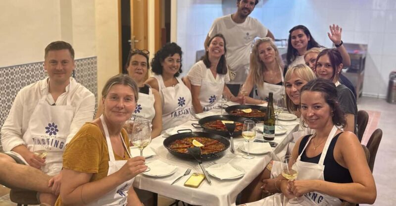 Alicante Paella Cooking Class, Tapas, Drinks and Market - What Makes It Special?