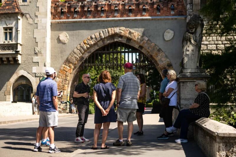 All About Budapest: 6-hr Walking Tour with 3-course Lunch - FAQs