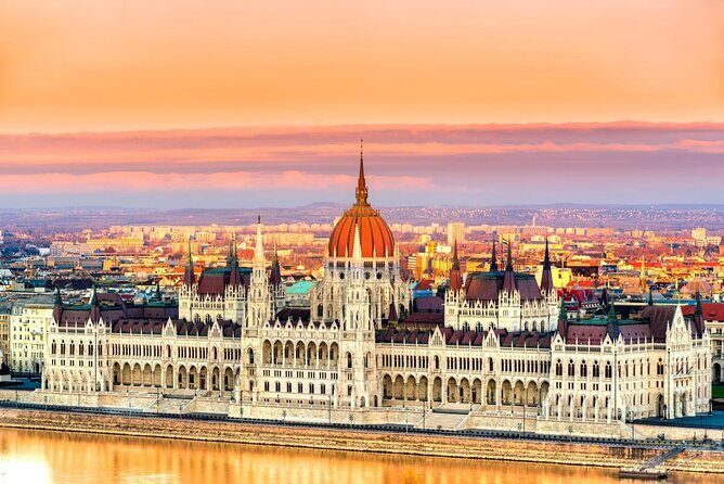 All About Budapest: Full Day Walking Tour with Lunch & Metro Pass - Key Points