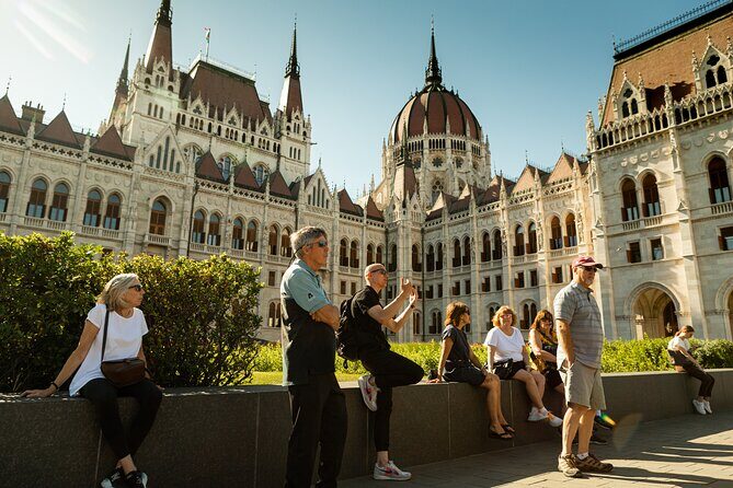 All About Budapest: Full Day Walking Tour with Lunch & Metro Pass - Why This Tour Works