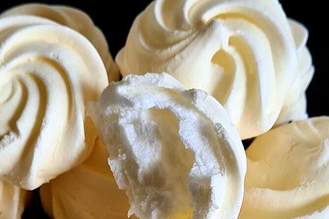 All about meringue: a pastry & culinary arts workshop in Paris - The Value Proposition