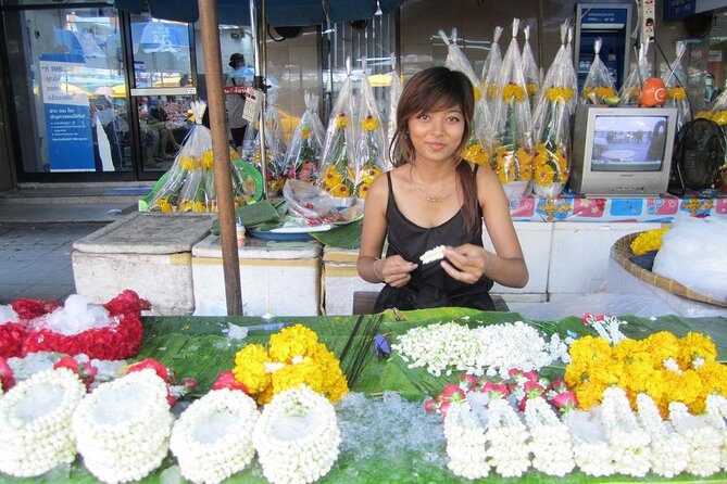 All Bangkok Landmarks Tour- GrandPalace WatTraimit WatPho WatArun - Who Is This Tour Best For?