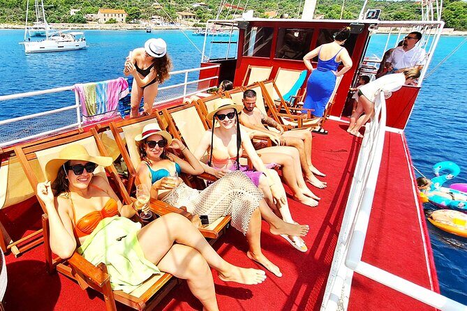 All-Inclusive Blue Lagoon & 3 Island Boat Tour with Food & Drinks - The Sum Up