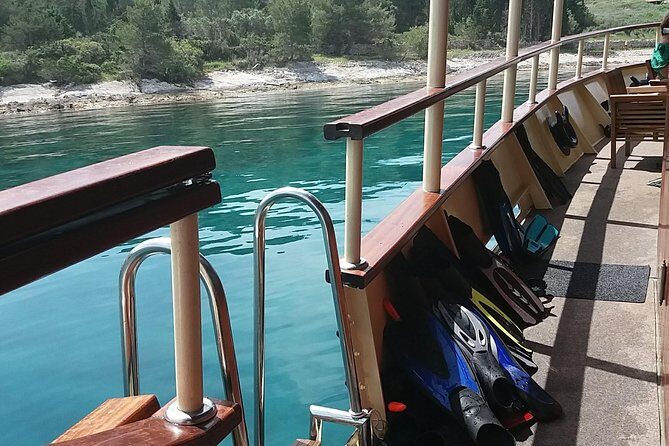 All Inclusive Brac and Solta islands swimming cruise - The Itinerary in Detail