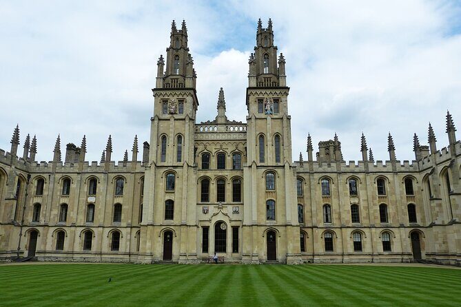 All Inclusive Full Day Private Tour in Oxford and Cotswold - Key Points