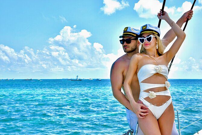 All-Inclusive Premium Catamaran Fiesta to Isla Mujeres - An In-Depth Look at the Catamaran Fiesta to Isla Mujeres